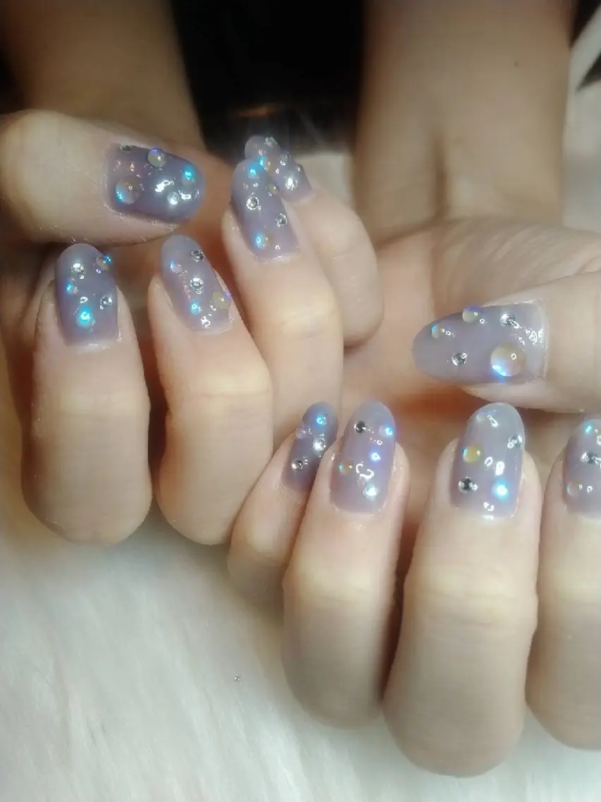 ネイル ワンカラーネイル ストーンネイル k+1💅🏻 miyukiのネイルデザイン