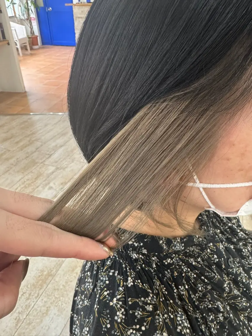 ショート カラー Agu  清尾 浩昭のヘアスタイル