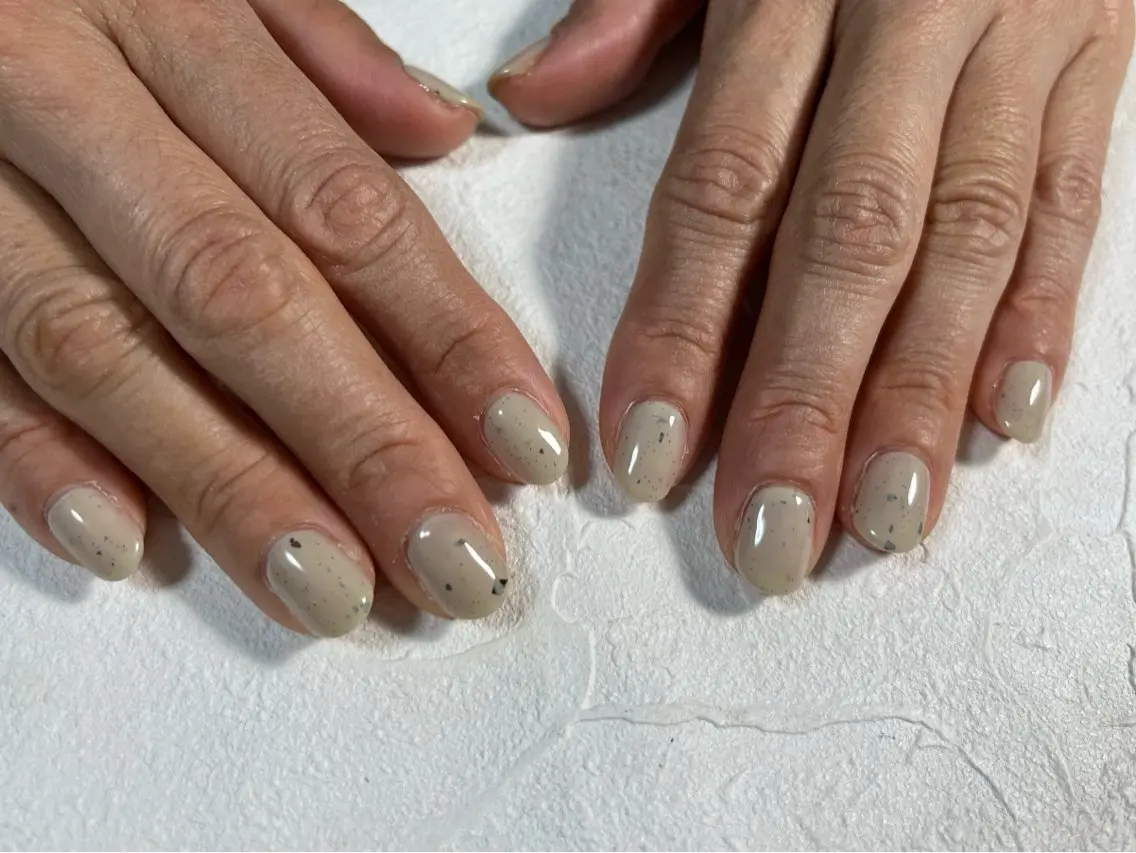 ネイル オーロラネイル フットネイル フレンチネイル ジェルネイル 韓国ネイル ハンドネイル kiki nail たまプラーザのネイルデザイン