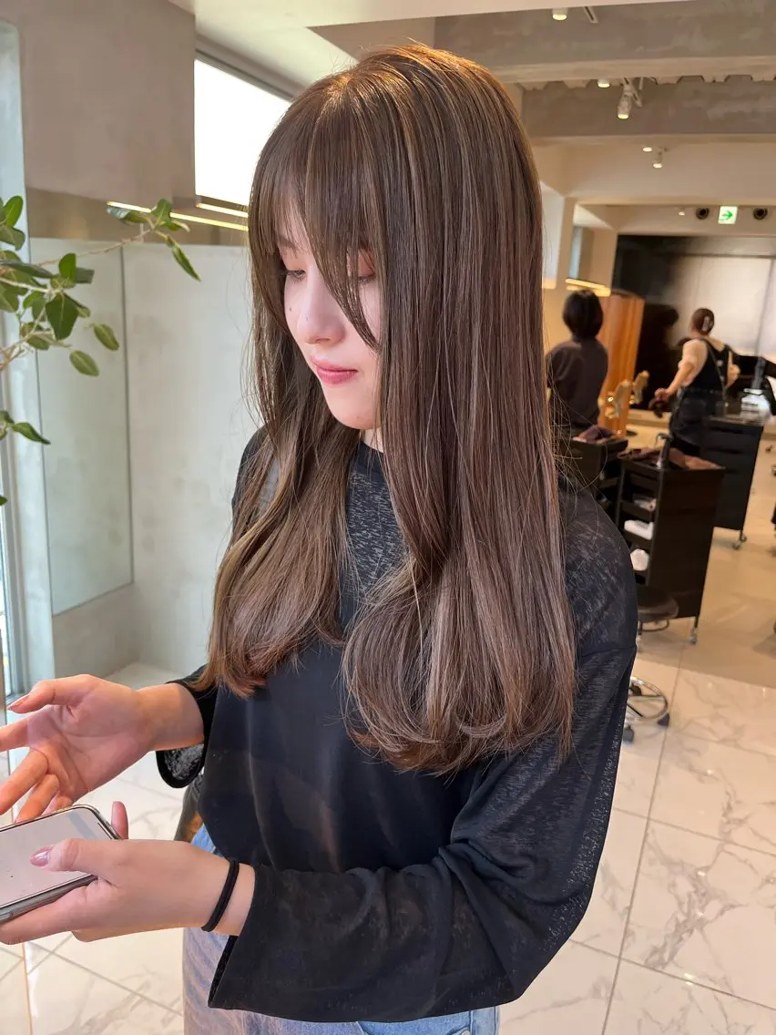 ロング ロングレイヤー レイヤーカット ロング 🫒🫒ブリーチなし 艶カラー🫒ヤマシロのヘアスタイル