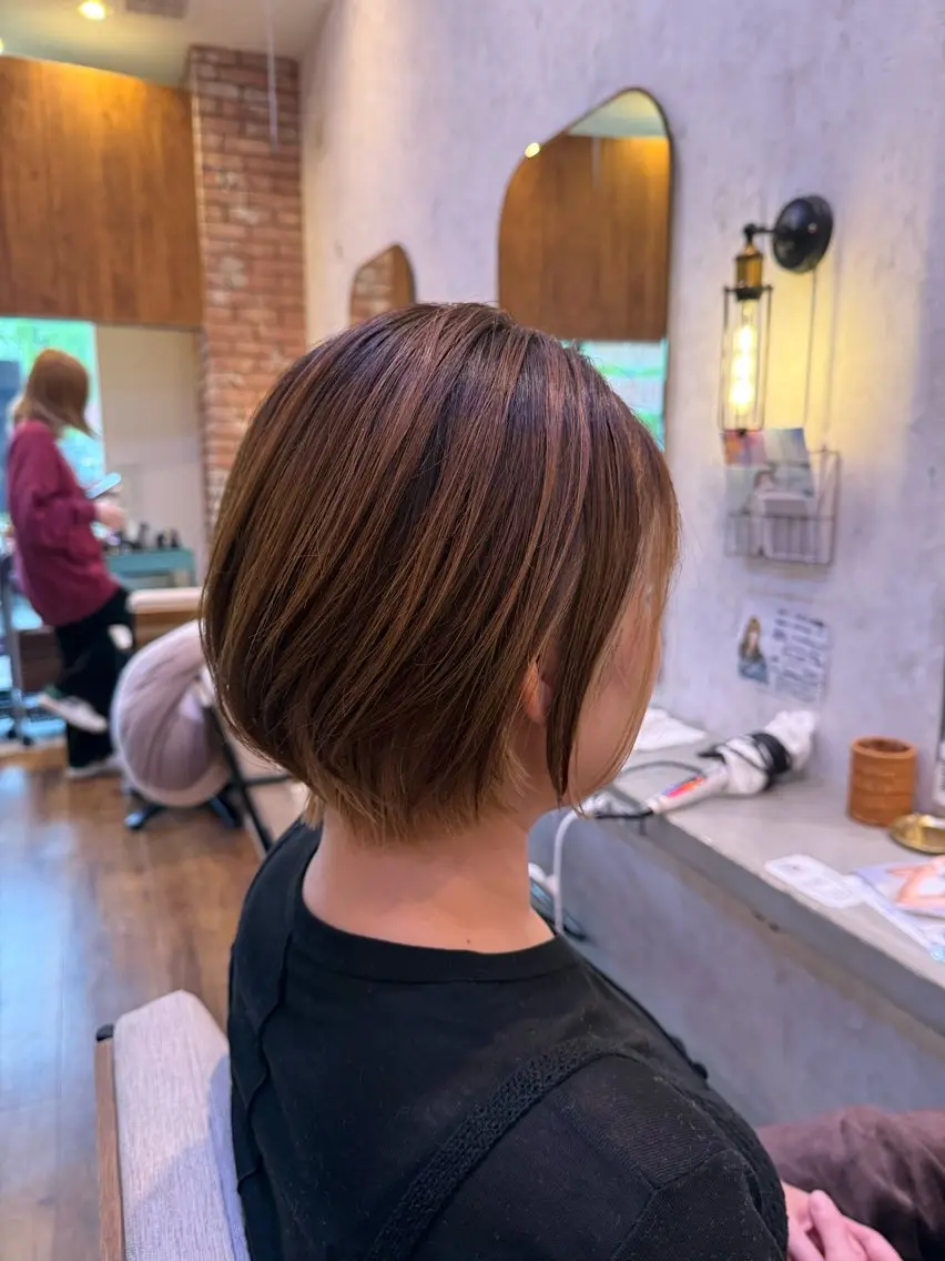 ショート カット トリートメント 梅田 夢七のヘアスタイル