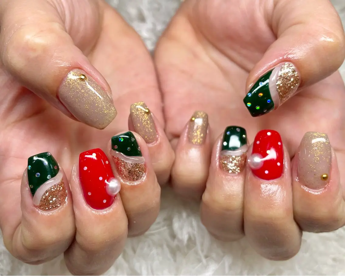 ネイル 冬ネイル クリスマス ハンドネイル 三浦 絆生のネイルデザイン