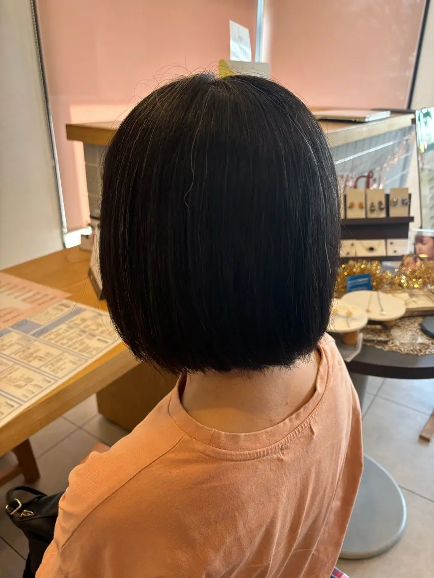 ミディアム 近藤 風華のヘアスタイル