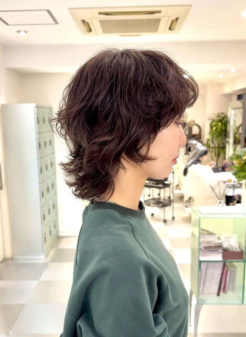ミディアム カラー パーマ ミディアムパーマ ウルフカット カット ヘアカラー パーマ トリートメント デジタルパーマ 🌀ボブ　萩原　龍のヘアスタイル