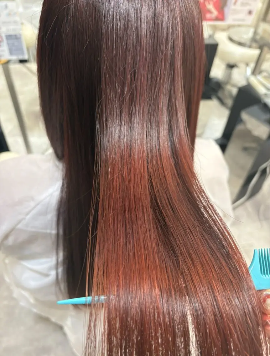 ロング カラー ブラウンカラー レッドカラー レッドブラウン ヘアカラー 尾崎 美晴の眉毛・アイブロウイメージ