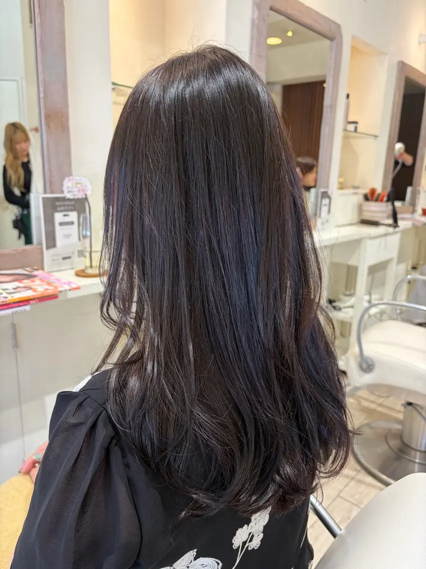 セミロング カット ヘアカラー NICCOLO室見 Erinaのヘアスタイル