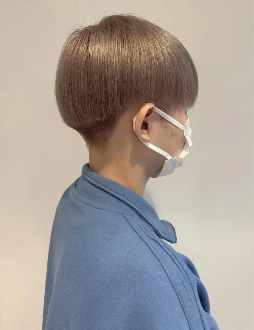 ショート カラー ヘアカラー 唐澤 千尋のヘアスタイル