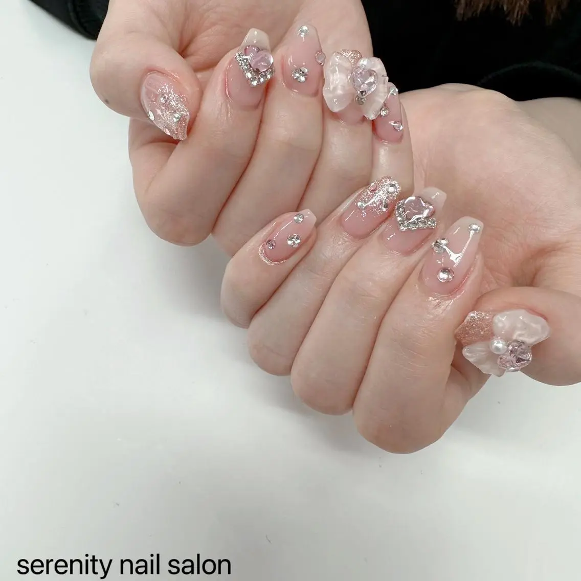 ネイル ハンドネイル ハンドケア ✨Serenity Nail salonのネイルデザイン