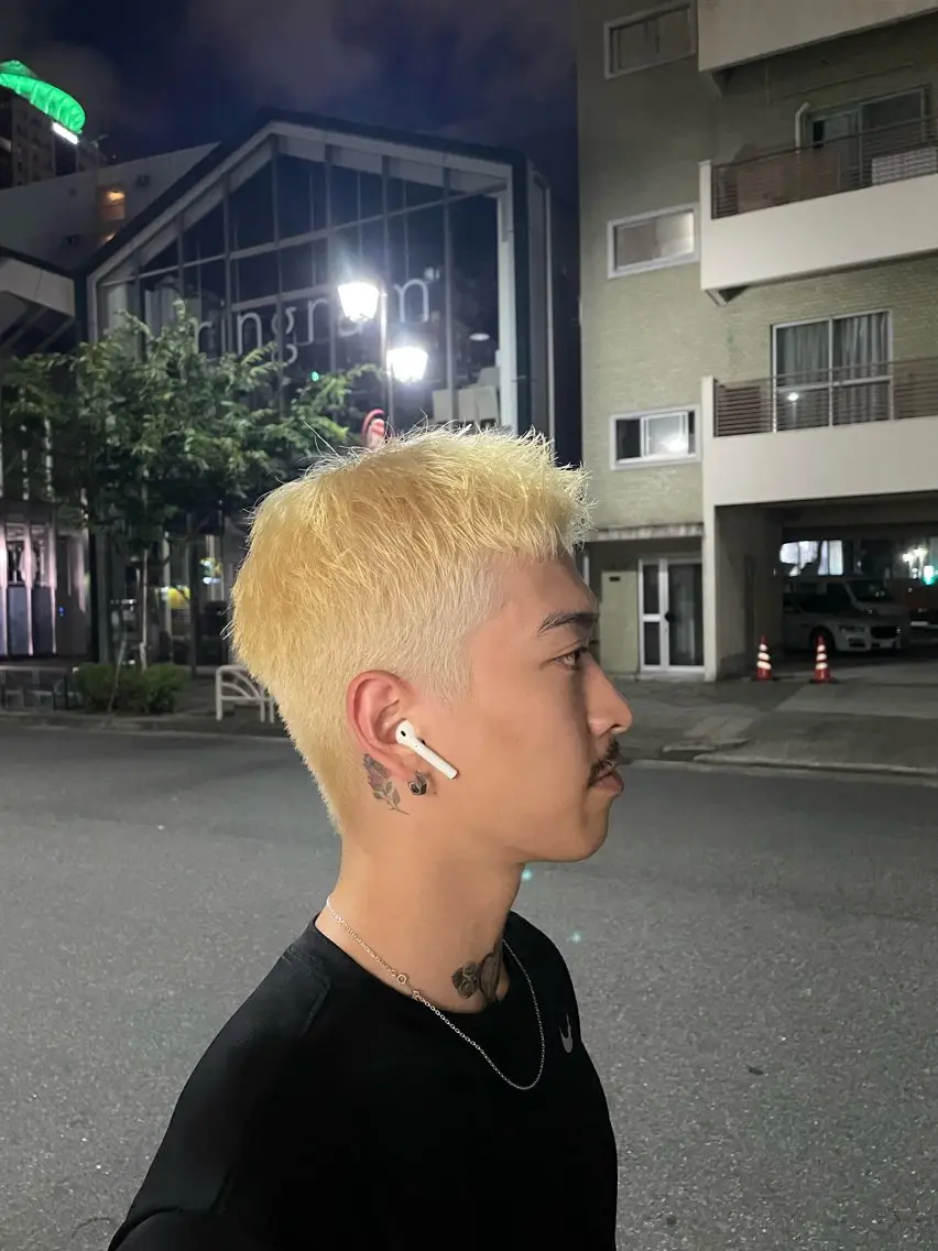 カラー ブリーチ 天野 心太郎のヘアスタイル