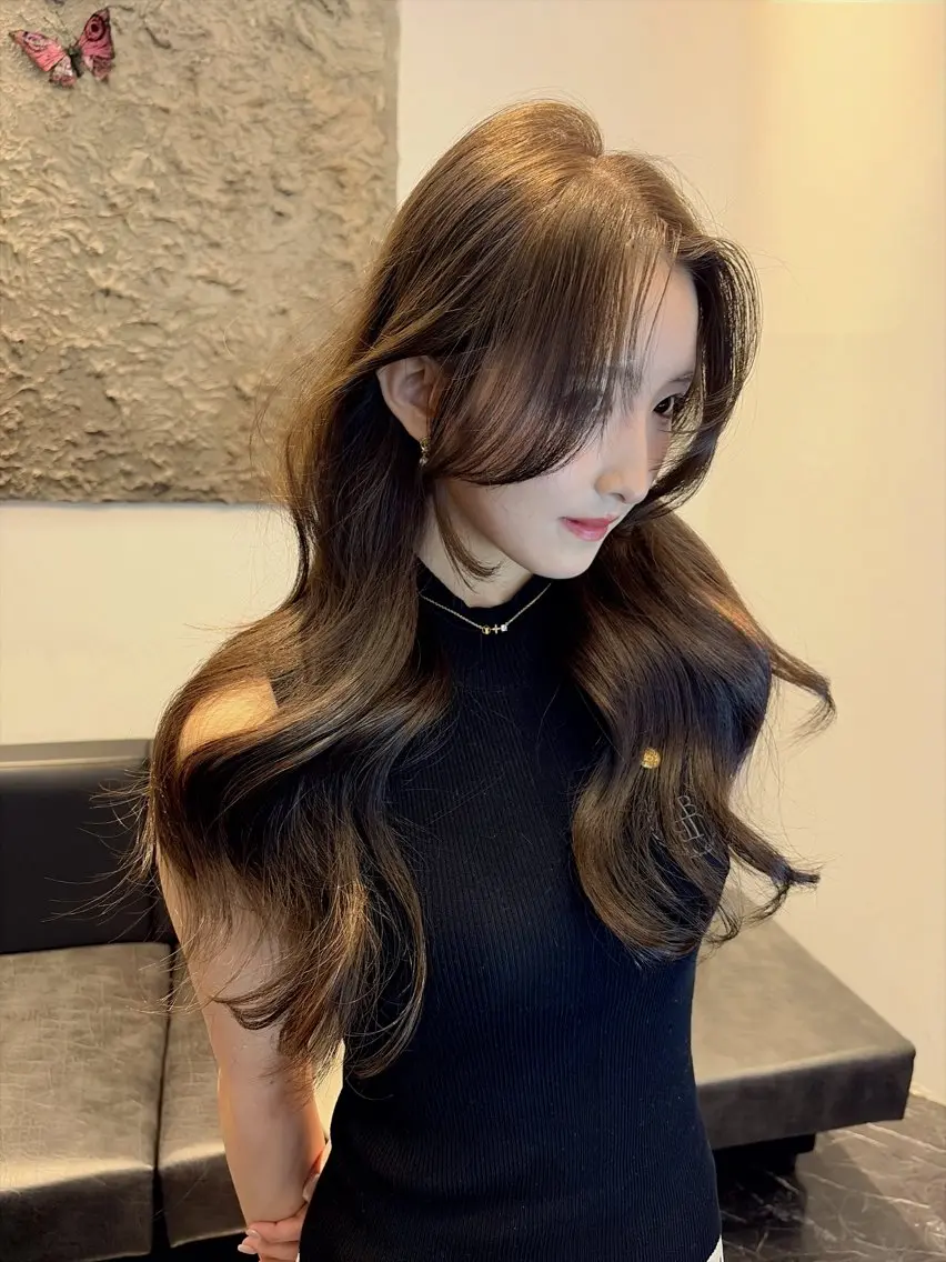 ロング カット ヘアカラー 海野翔吾🇨🇳 ワンホンレイヤーのヘアスタイル