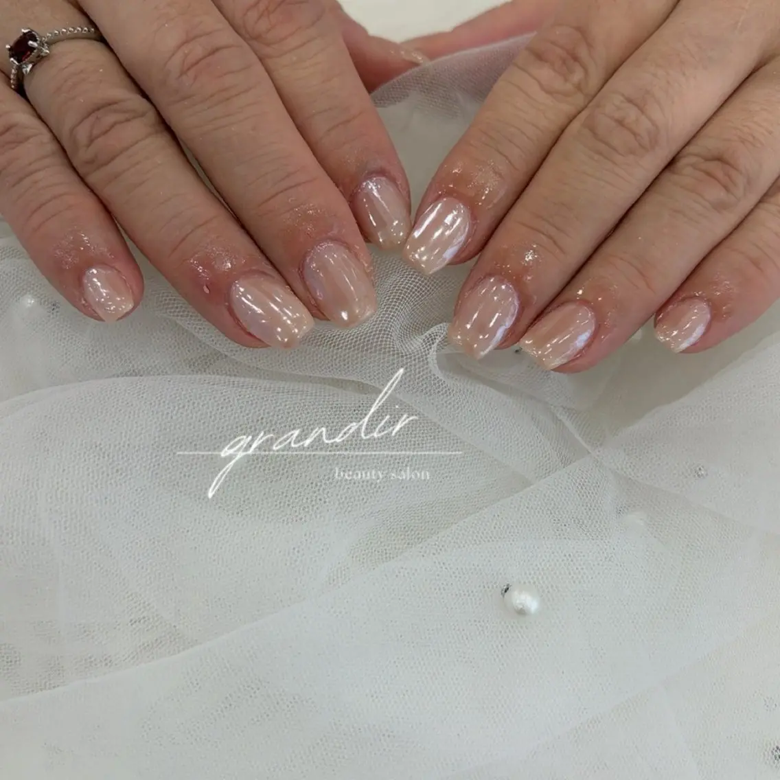 ネイル ミラーネイル grandir🦋 MOMOKAのネイルデザイン