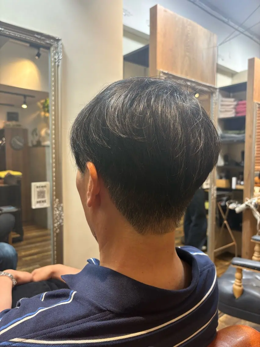 ショート カット 小松 美咲のヘアスタイル