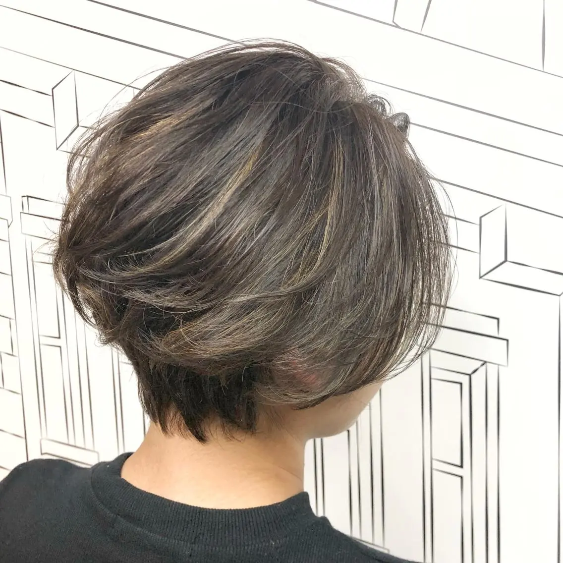 ショート カラー ハイライトカラー ハイライト ショートヘア レイヤー⭐️カラー ⭐️平川雅史のヘアスタイル