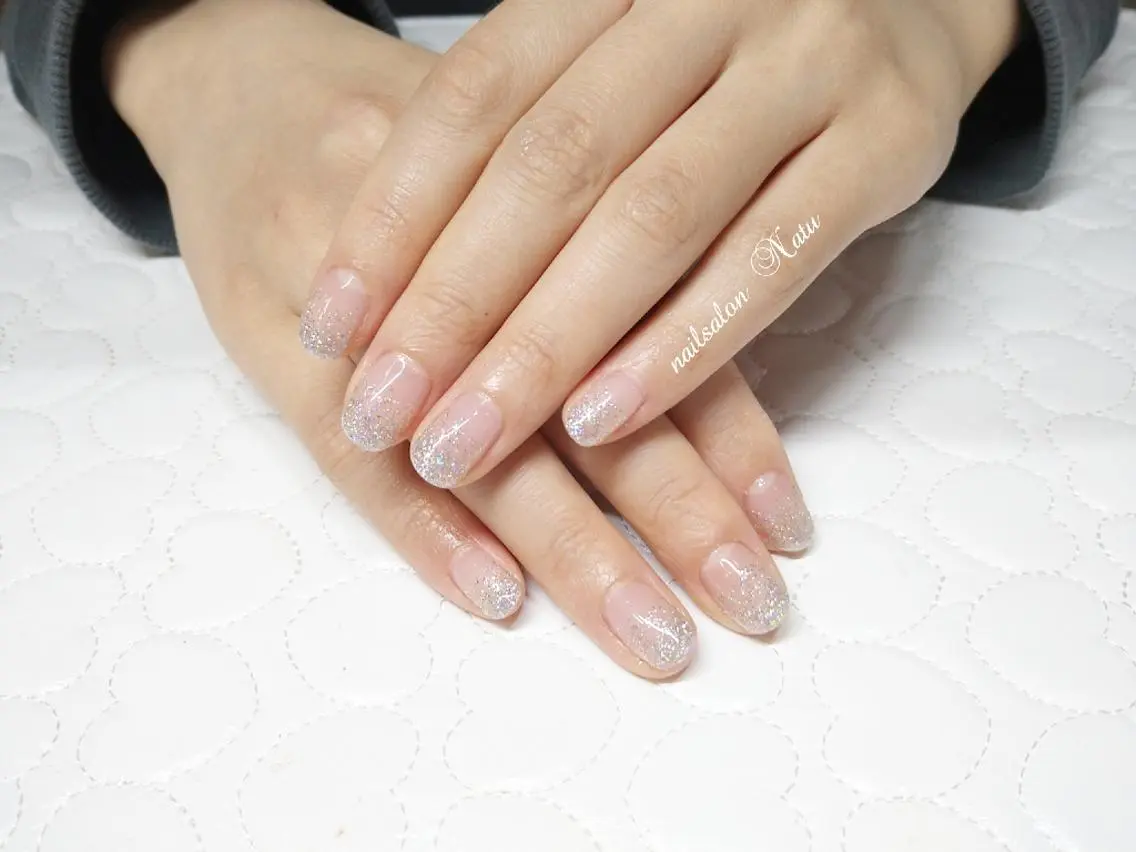 ネイル ラメ(グリッター) ラメグラデーション シンプルネイル nailsalon Natuのネイルデザイン