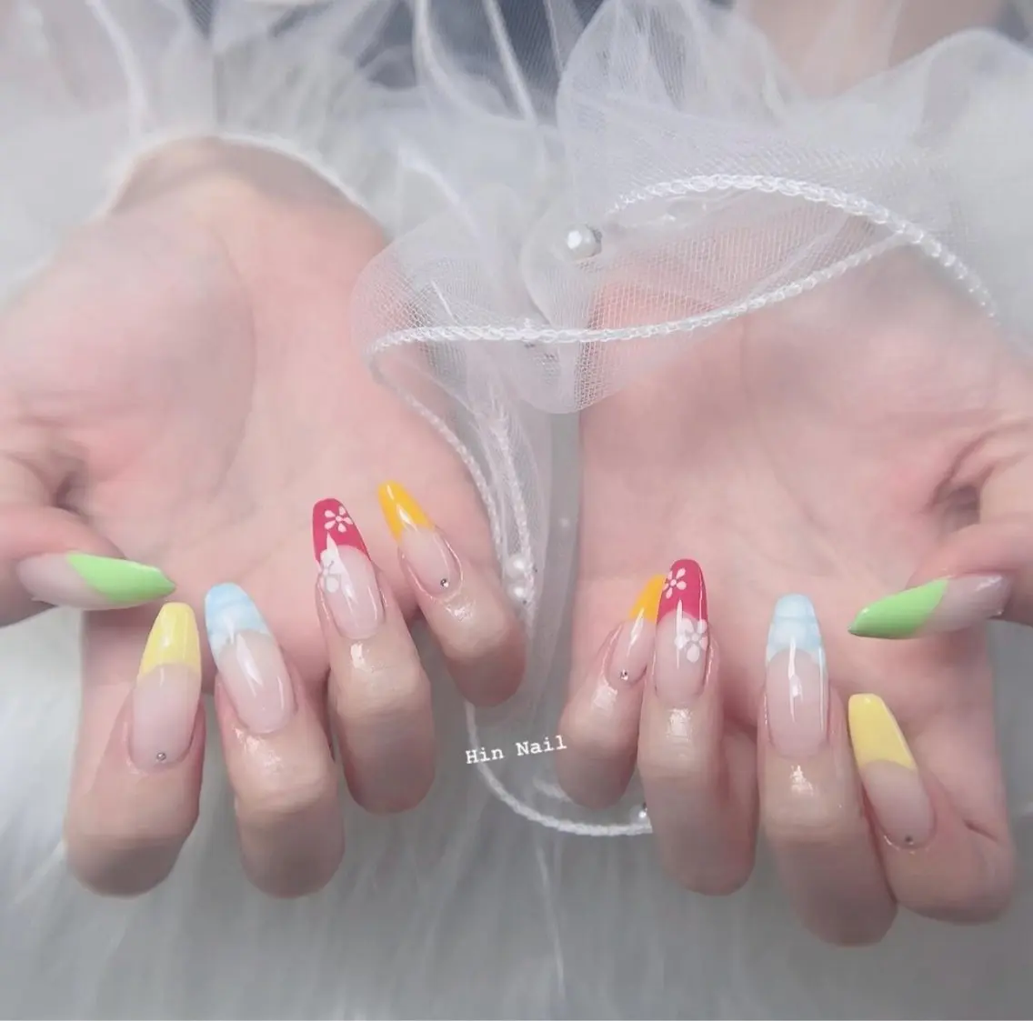 ネイル ハンドネイル HIN NAILのネイルデザイン