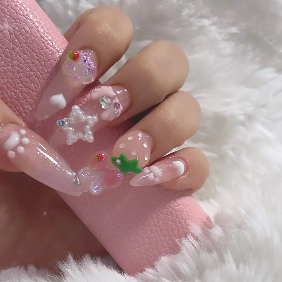 ネイル ハンドネイル Blue daisy RIN🎀のネイルデザイン