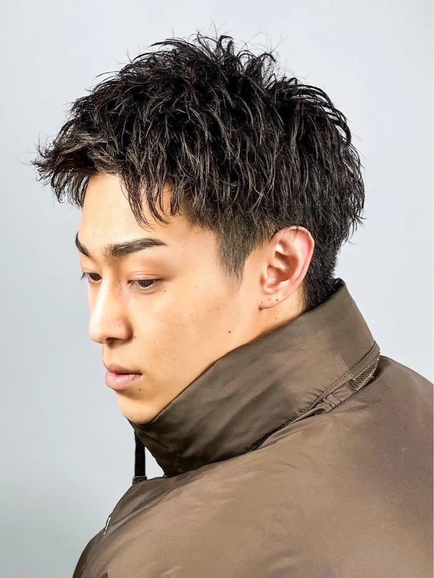 ミディアム 岡崎 匠海のヘアスタイル