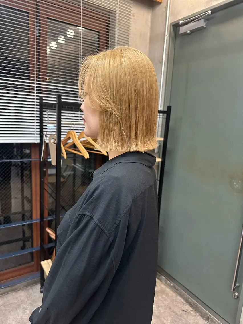 ショート カラー 切りっぱなしボブ ブロンド ボブ カットモデル募集中 ／HARUKA🎀のヘアスタイル