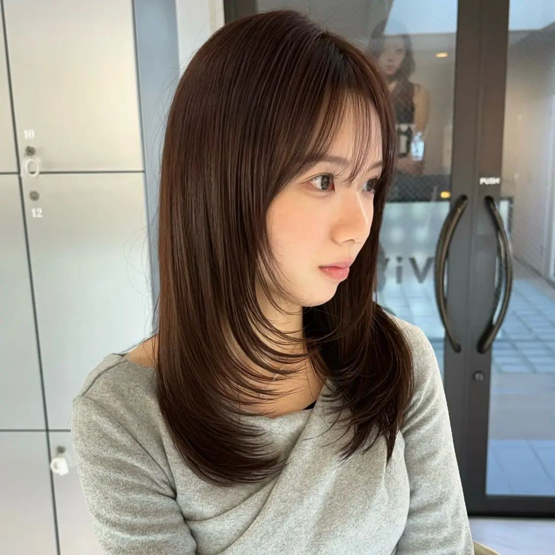 ミディアム ミディアムレイヤー レイヤーカット 小顔カット カット ヘアカラー 鍋田/ 渋谷/ 縮毛矯正／レイヤーのヘアスタイル