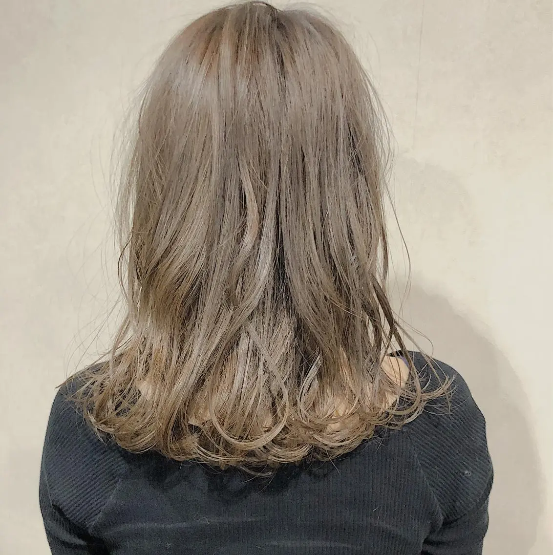 カラー 佐々岡 亮介のヘアスタイル