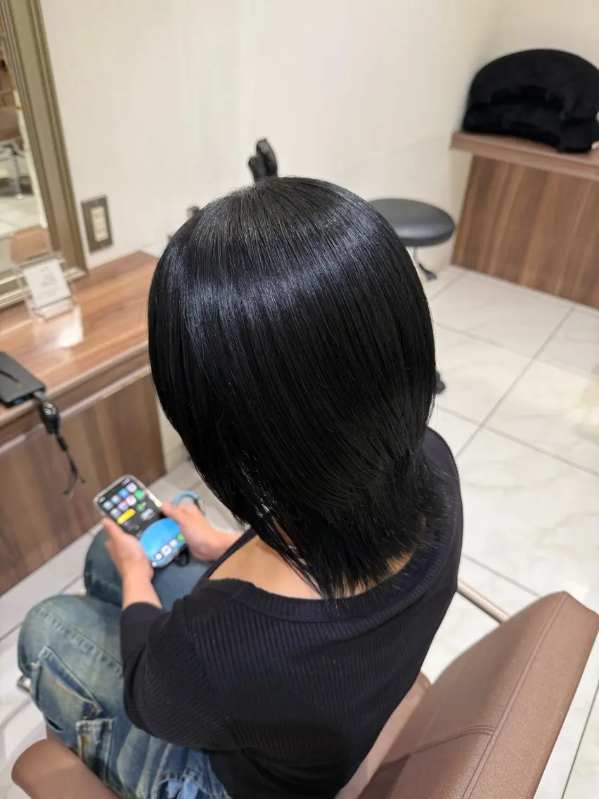 ミディアム カラー 黒髪 ブルーカラー ヘアカラー トリートメント 桜新町/ Mea⭐︎のヘアスタイル