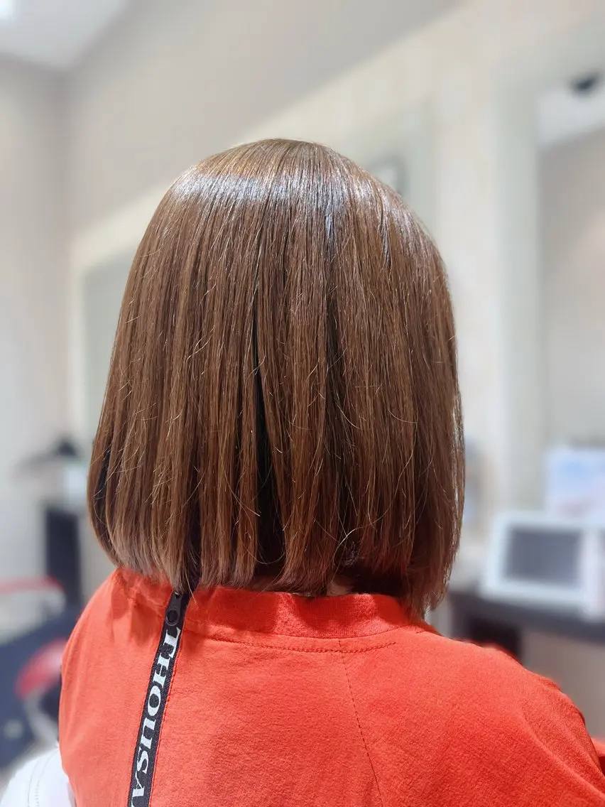 ミディアム カラー 浦中 真鈴のヘアスタイル