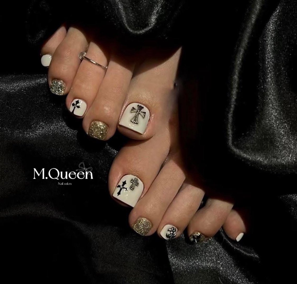 ネイル M.Queenネイル サロン天神今泉店のネイルデザイン