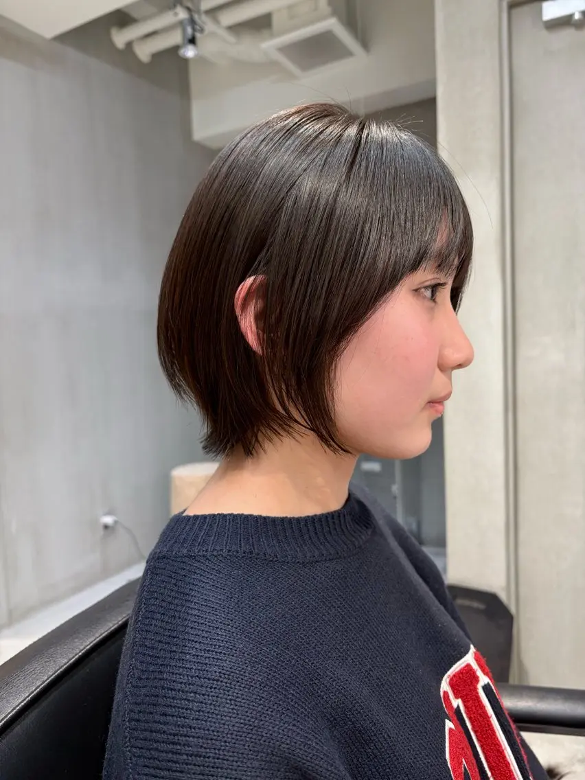 ショート マツイ モモノのヘアスタイル