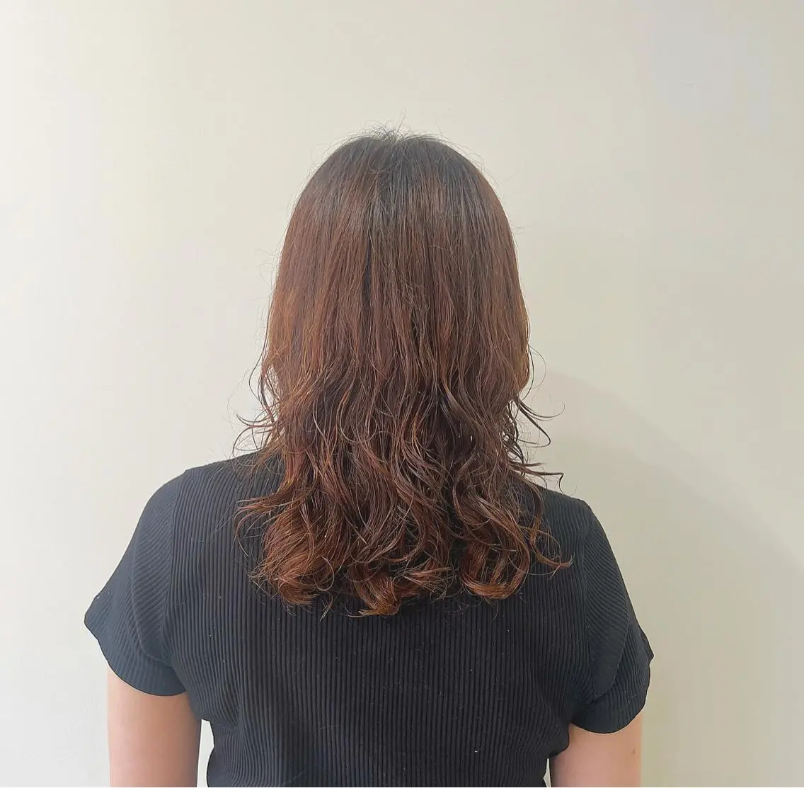 セミロング セミロングパーマ 切りっぱなしボブ 👩🏼ミニボブのヘアスタイル