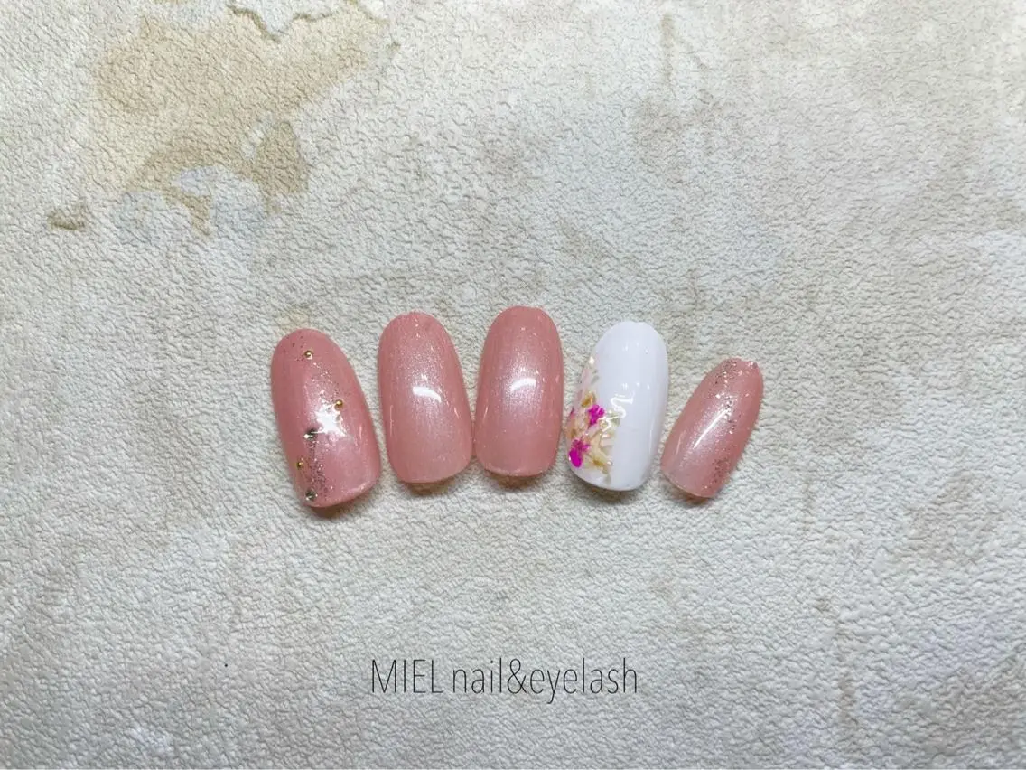 ネイル シンプルネイル nail salon monailのネイルデザイン