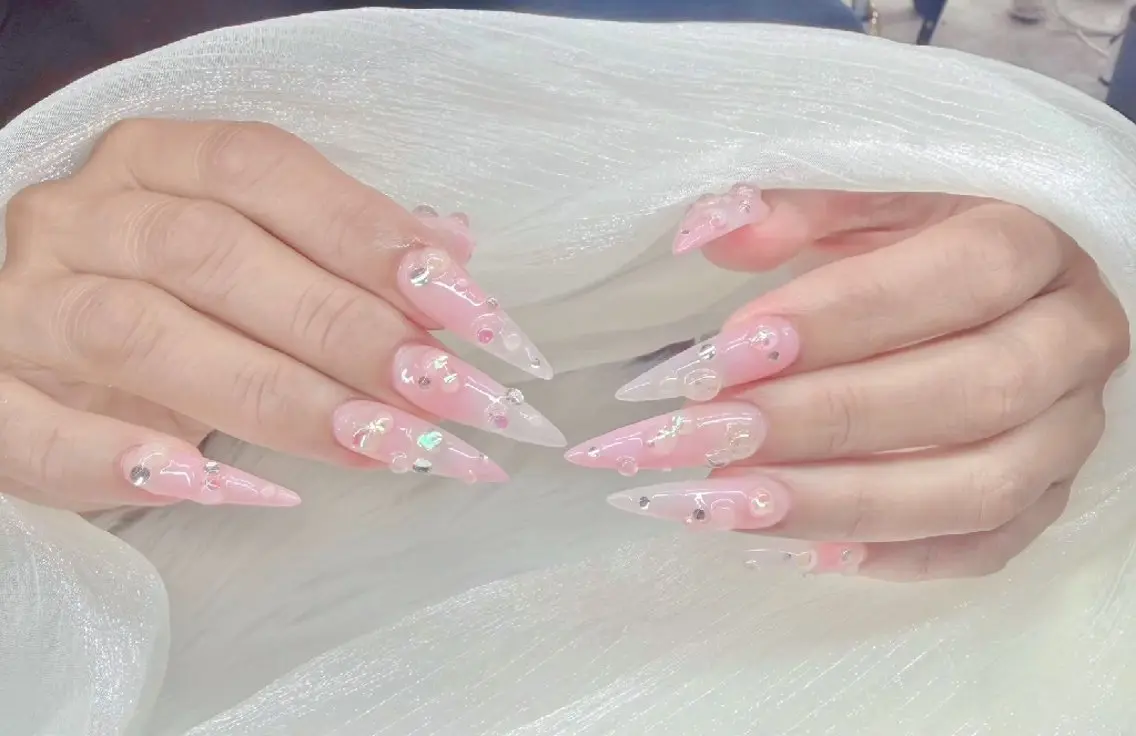ネイル 　miyu.nail yukino のネイルデザイン