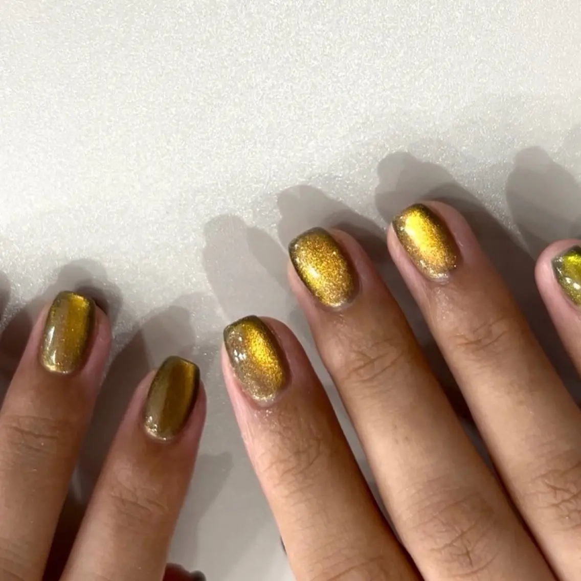 ネイル マグネットネイル ワンカラーネイル 黄色 nail◯ petitnanoのネイルデザイン