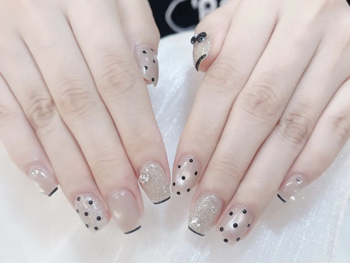 ネイル チークネイル 成人式 フレンチネイル グラデーション 氷ネイル・うるうるネイル ハンドネイル DUO MI nail salonのネイルデザイン