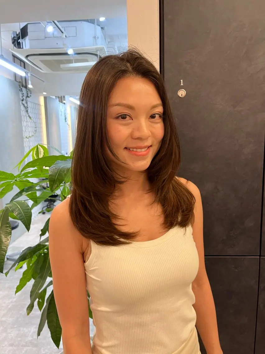 セミロング Viot 銀座 樋口 桃佳のヘアスタイル