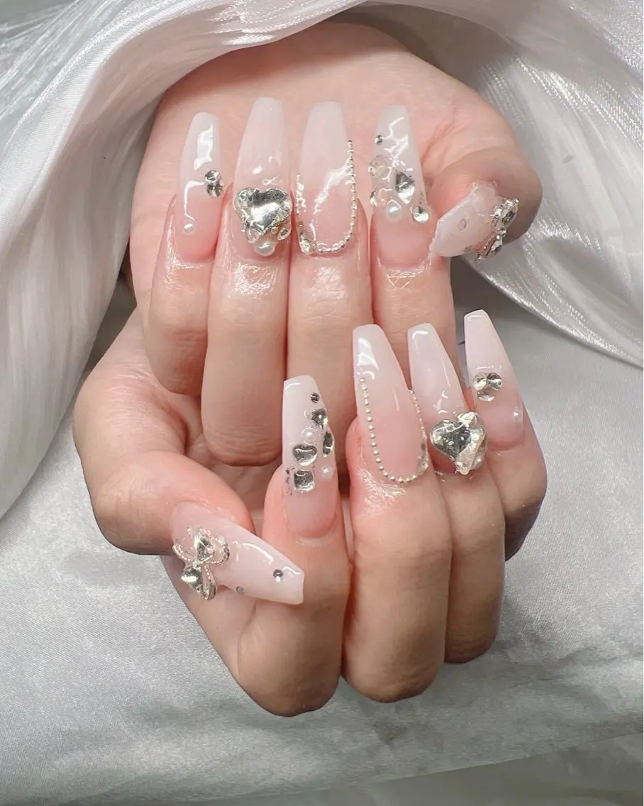 ネイル 長さ出し グラデーション 卒業式 キラキラネイル マグネットネイル ハンドネイル Lee Nailsのネイルデザイン