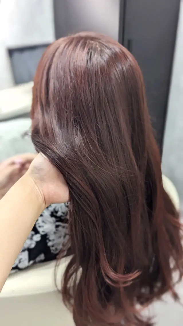 ロング カラー ブリーチ ダブルカラー ブリーチなしカラー レッドカラー 🏹MIYU¦抜け感 ×柔らかカラーのヘアスタイル