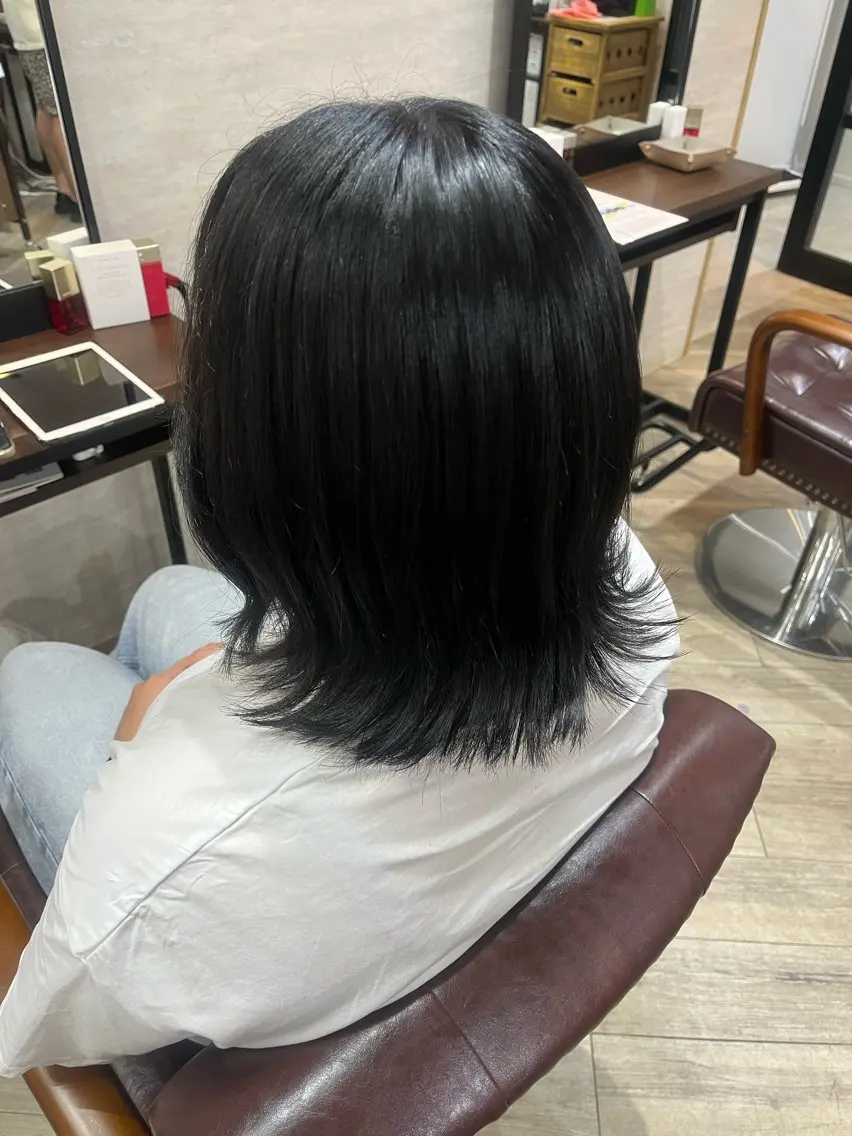 ショート カラー 黒髪 ブルーカラー ブルーブラック 透明感カラー 🫧ぷる艶カラー🫧 Yuubi🦩のヘアスタイル
