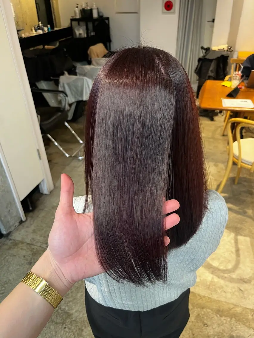 カラー ヘアカラー ウルフ/レイヤー/ ブリーチカラーのヘアスタイル