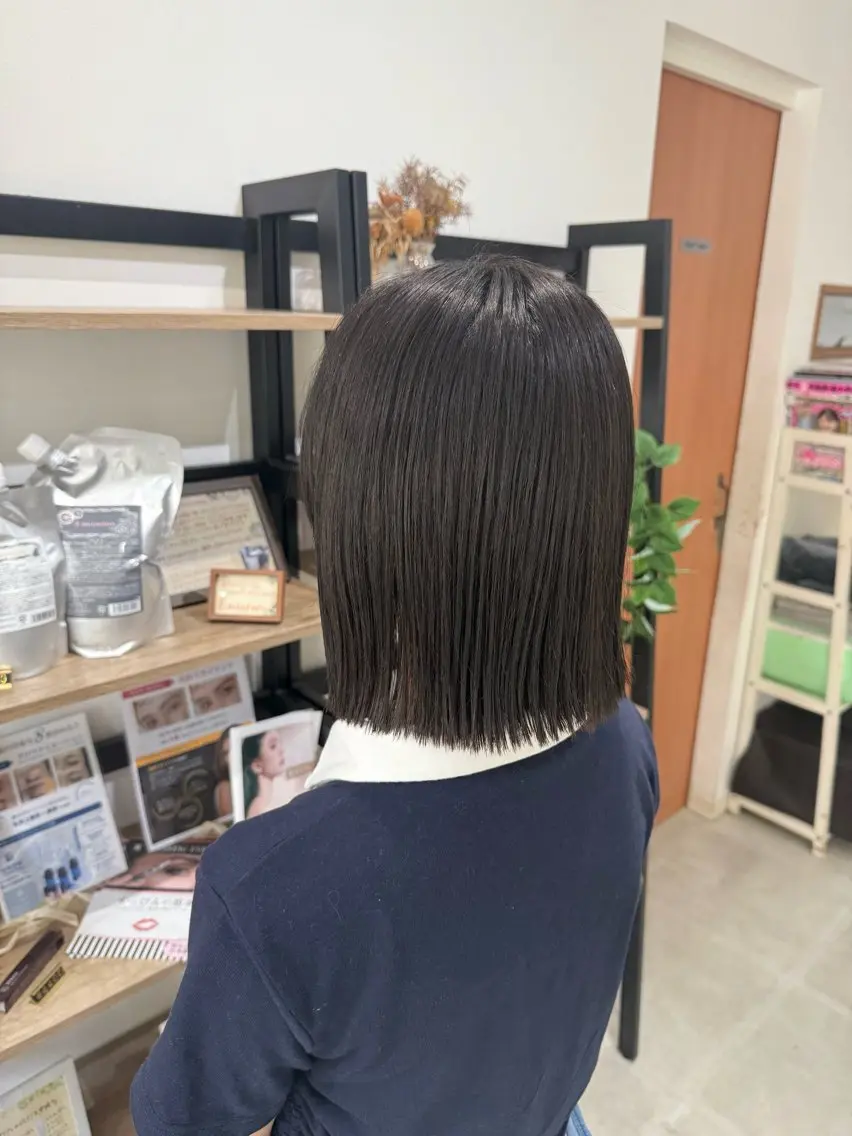 ミディアム 島 歩那のヘアスタイル
