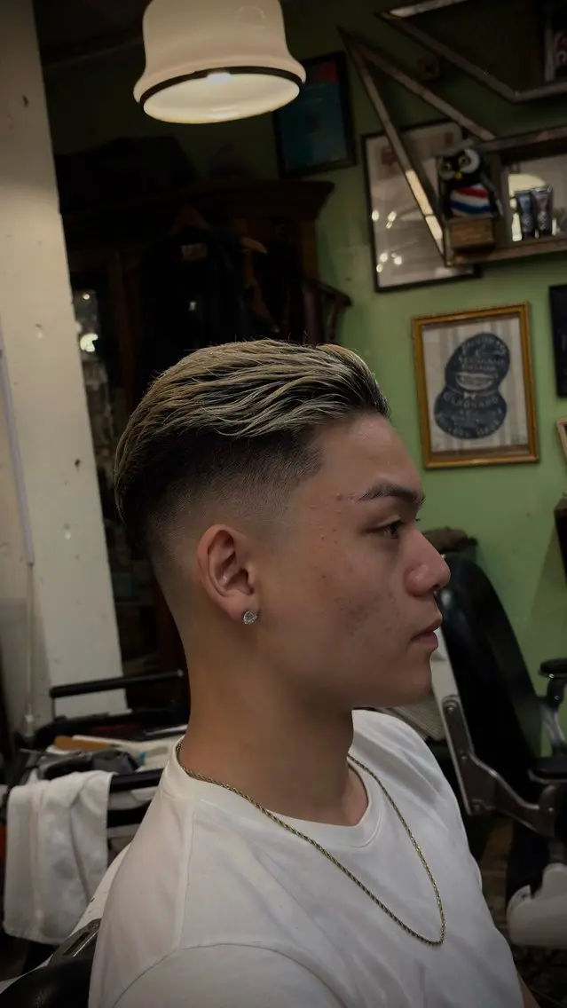 メンズ フェードカット スキンフェード 田中 稜真のヘアスタイル