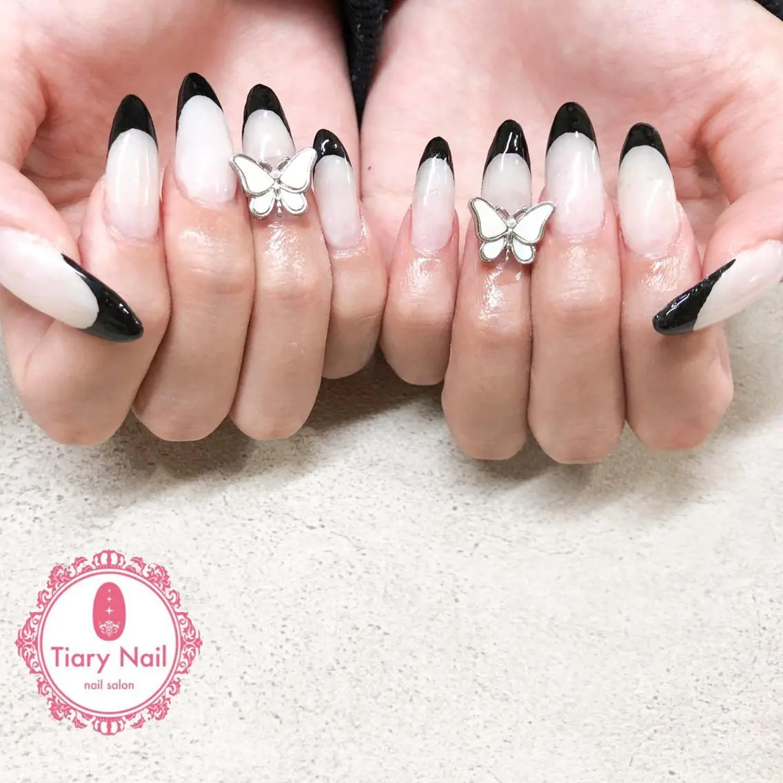 ネイル tiarynail K K🐼のネイルデザイン