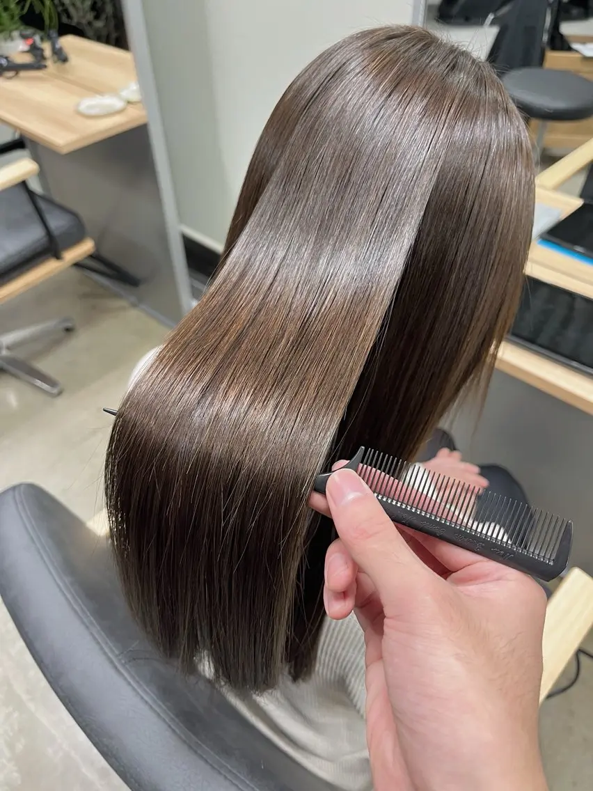 【ミニモ限定💫】髪質改善ストレート[酸性縮毛矯正］髪への負担を最大限に抑えた柔らかいストレートの写真