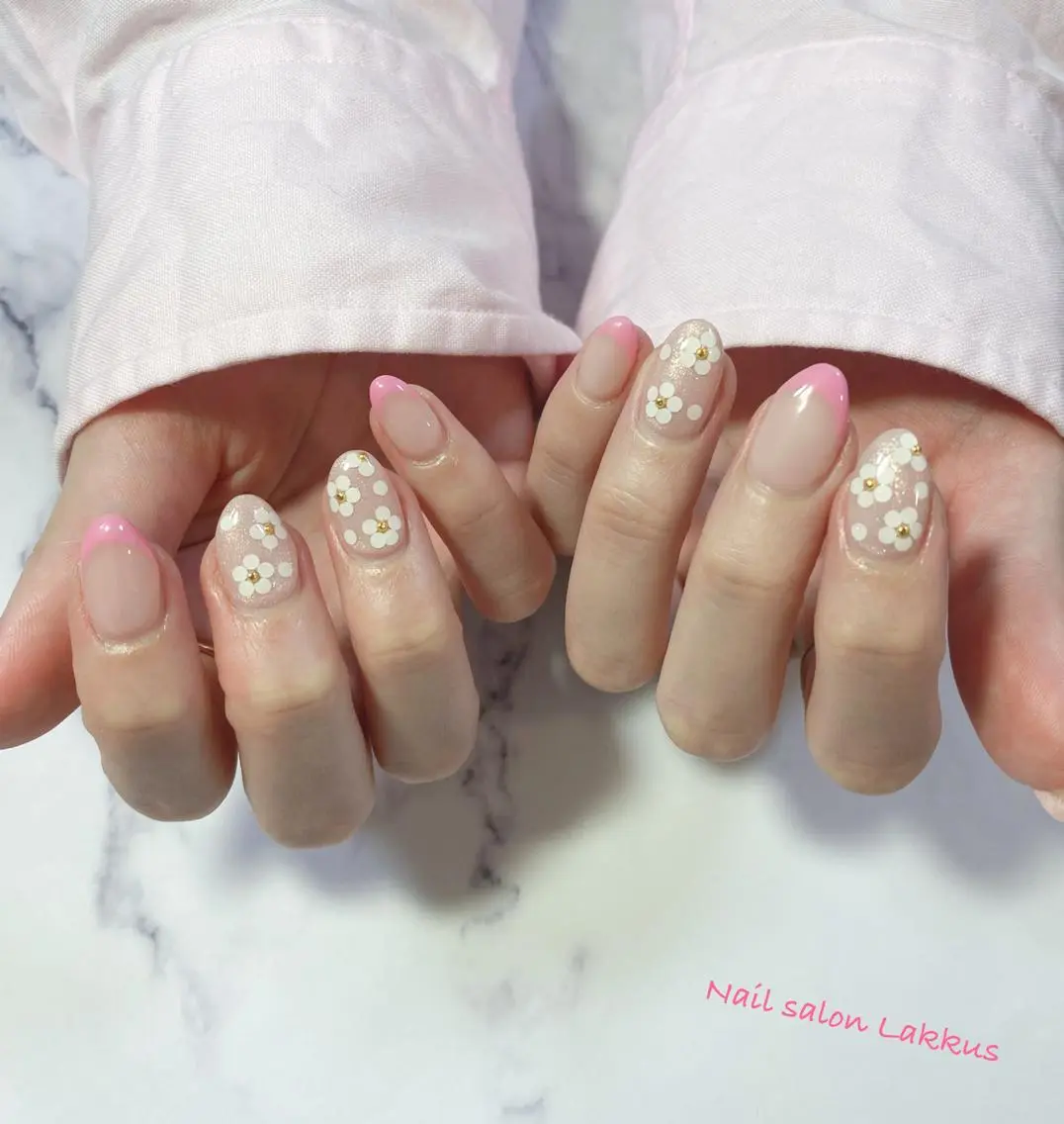 ネイル 春ネイル Lakkus T－CHIのネイルデザイン