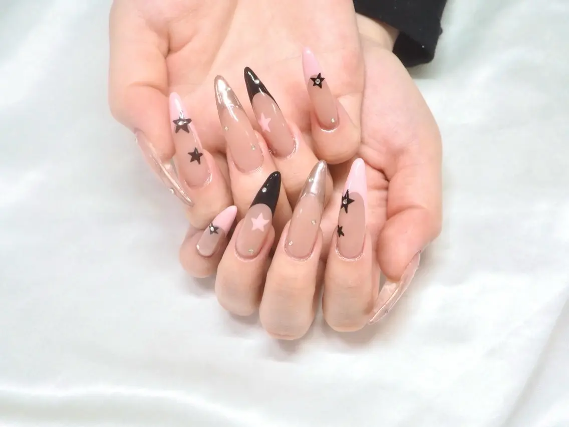 オフなし/長さだし/デザインネイル💅🏻🪽🫧【土日祝➕550円】の写真