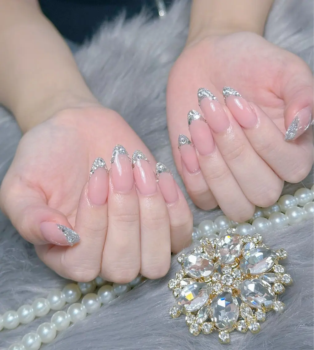 ネイル アートネイル ジェルネイル 韓国ネイル ニュアンスネイル ハンドネイル Luna Nail.Novaのネイルデザイン