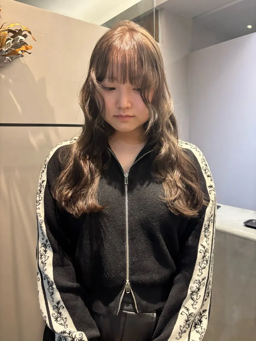 ケアブリーチ＋オンカラー＋2step treatment🌠🍬の写真