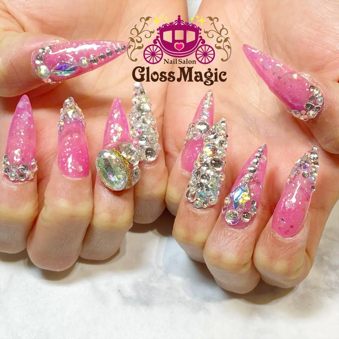 ネイル ロングネイル YUN 💅のネイルデザイン