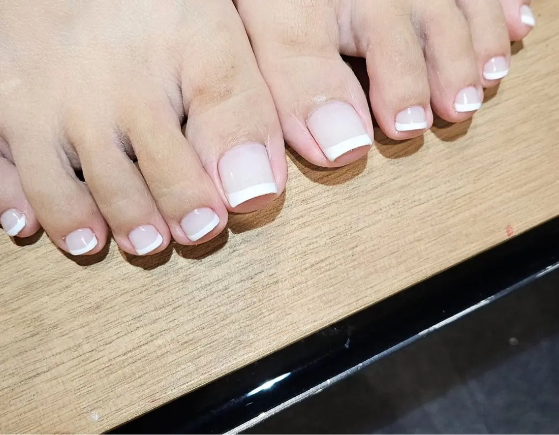 【フットネイル】フレンチネイルの写真