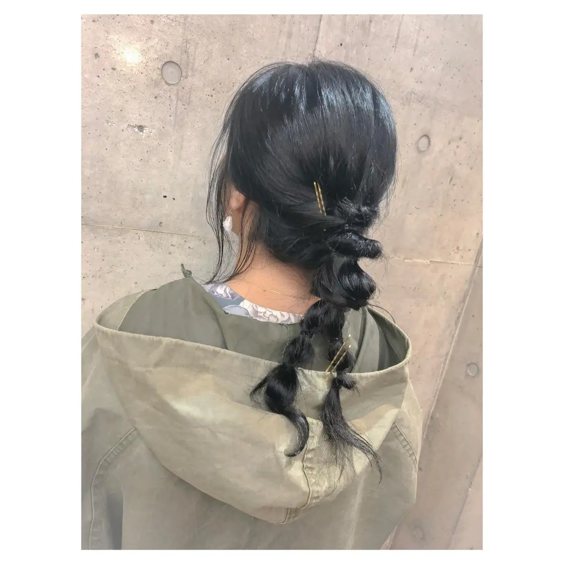 ミディアム カラー ヘアアレンジ 黒髪 ブルーカラー ブルーブラック カット ヘアカラー トリートメント ヘアセット センスをお届けします 大谷将生infpのヘアスタイル