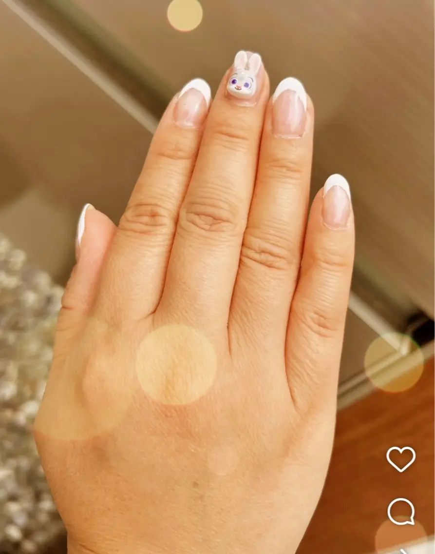 ネイル フレンチネイル オフィスネイル Asemota Shihoのネイルデザイン